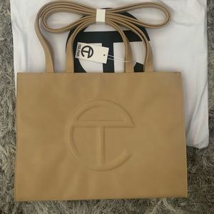 NWT Medium Cream Telfar Shopping Bag